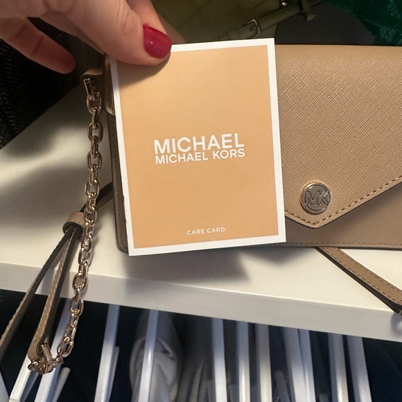 Michael Kors Small Saffiano Leather Envelope Crossbody Bag - Picture 5 of 9